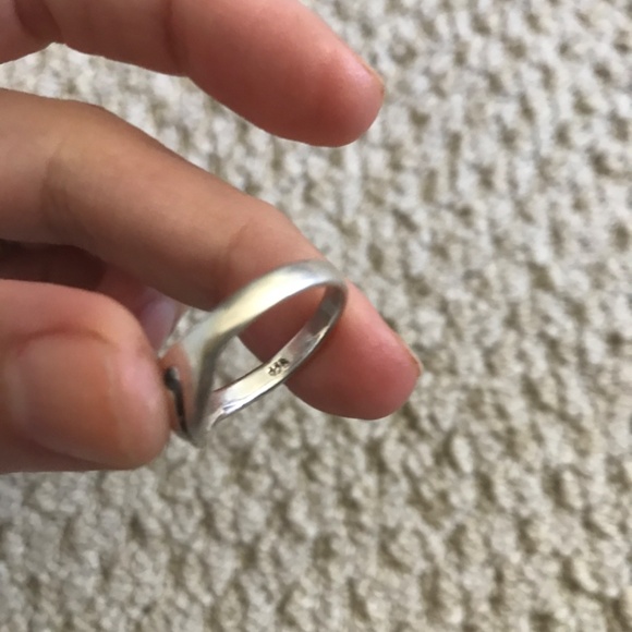 CLADDAGH RING - Picture 2 of 3